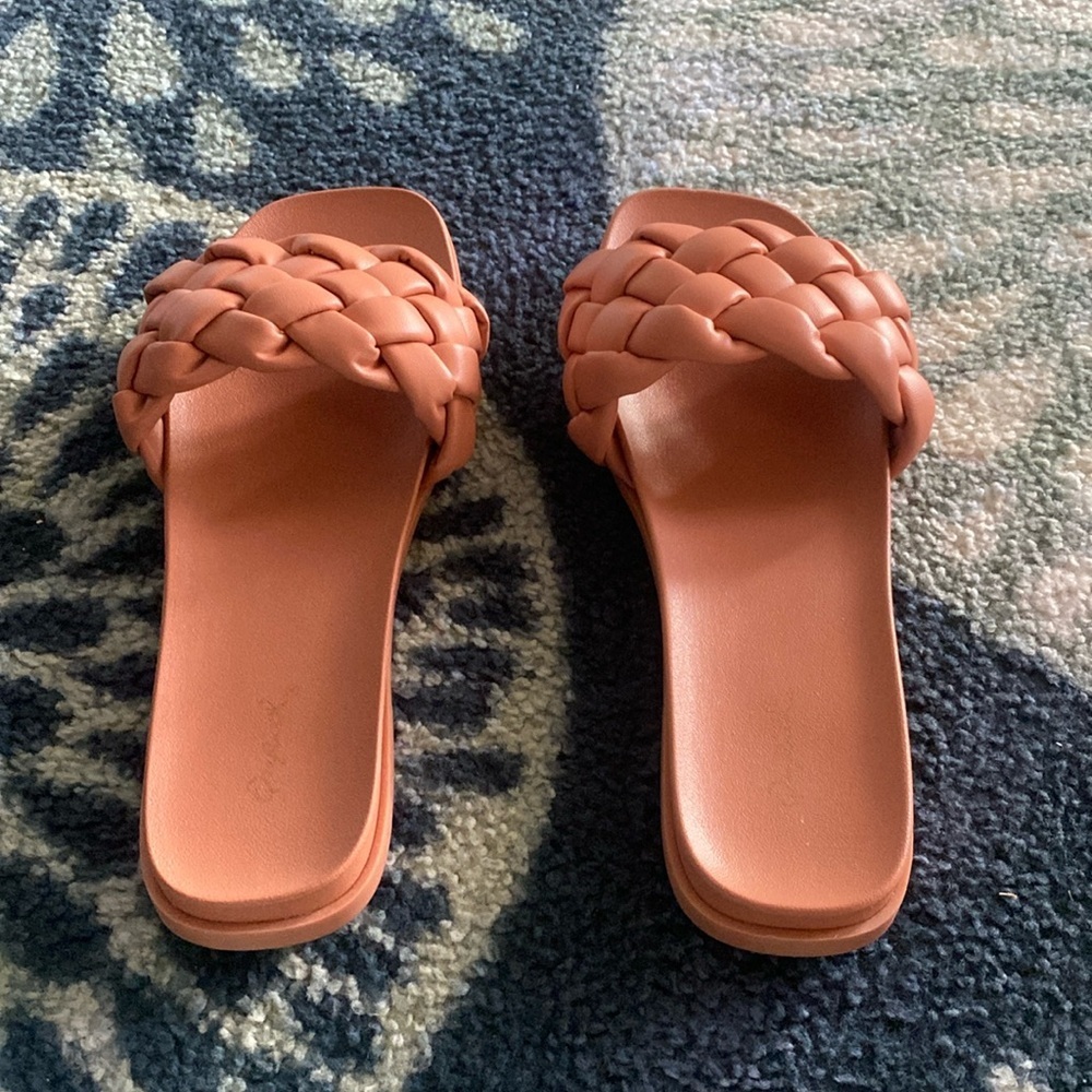 Qupid Women's Braided Sandals - Tan